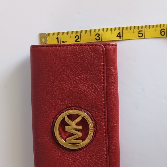 Michael Kors Fulton Continental Flap Wallet Clutch Red/Cherry Pebble Leather - Picture 12 of 12